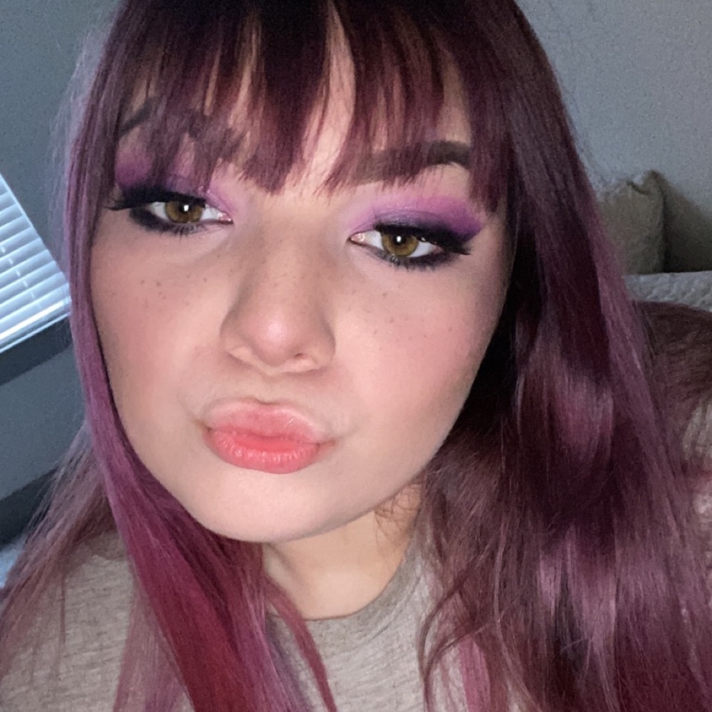 Meet your Posher, Christina